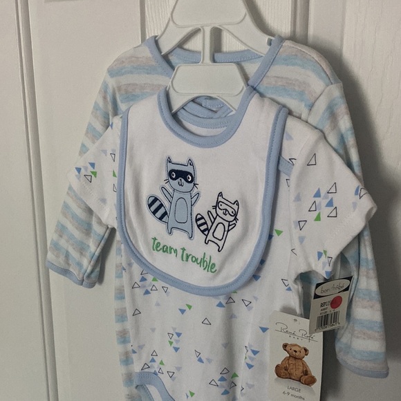 NWT 3 Piece Sleeper, Onesie and Bib size 6-9 Month - Picture 2 of 9